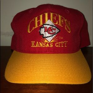 Vintage Kansas City chiefs snap back